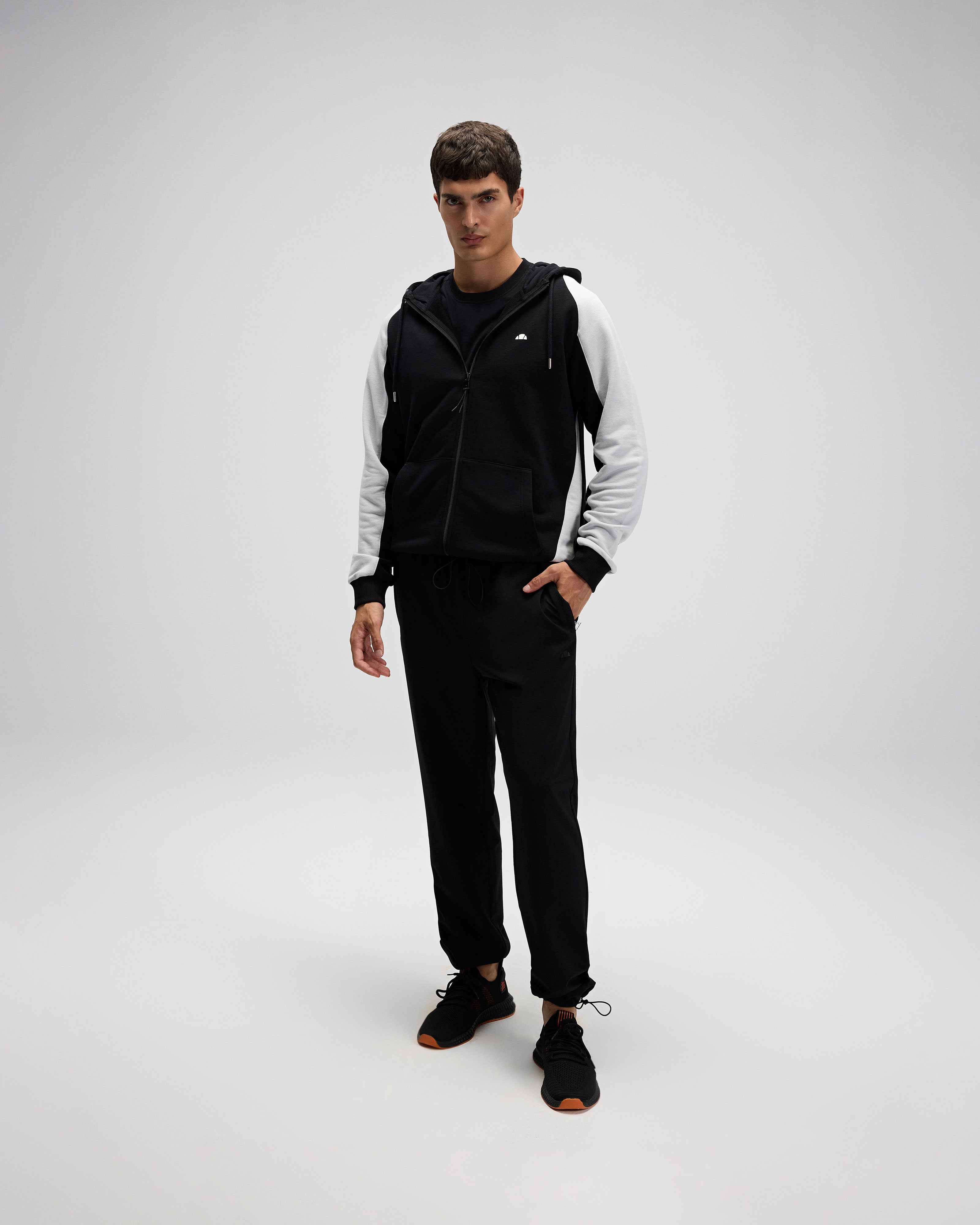 ELLESSE Erkek Siyah Fermuarlı Kapüşonlu Sweat EM560BK