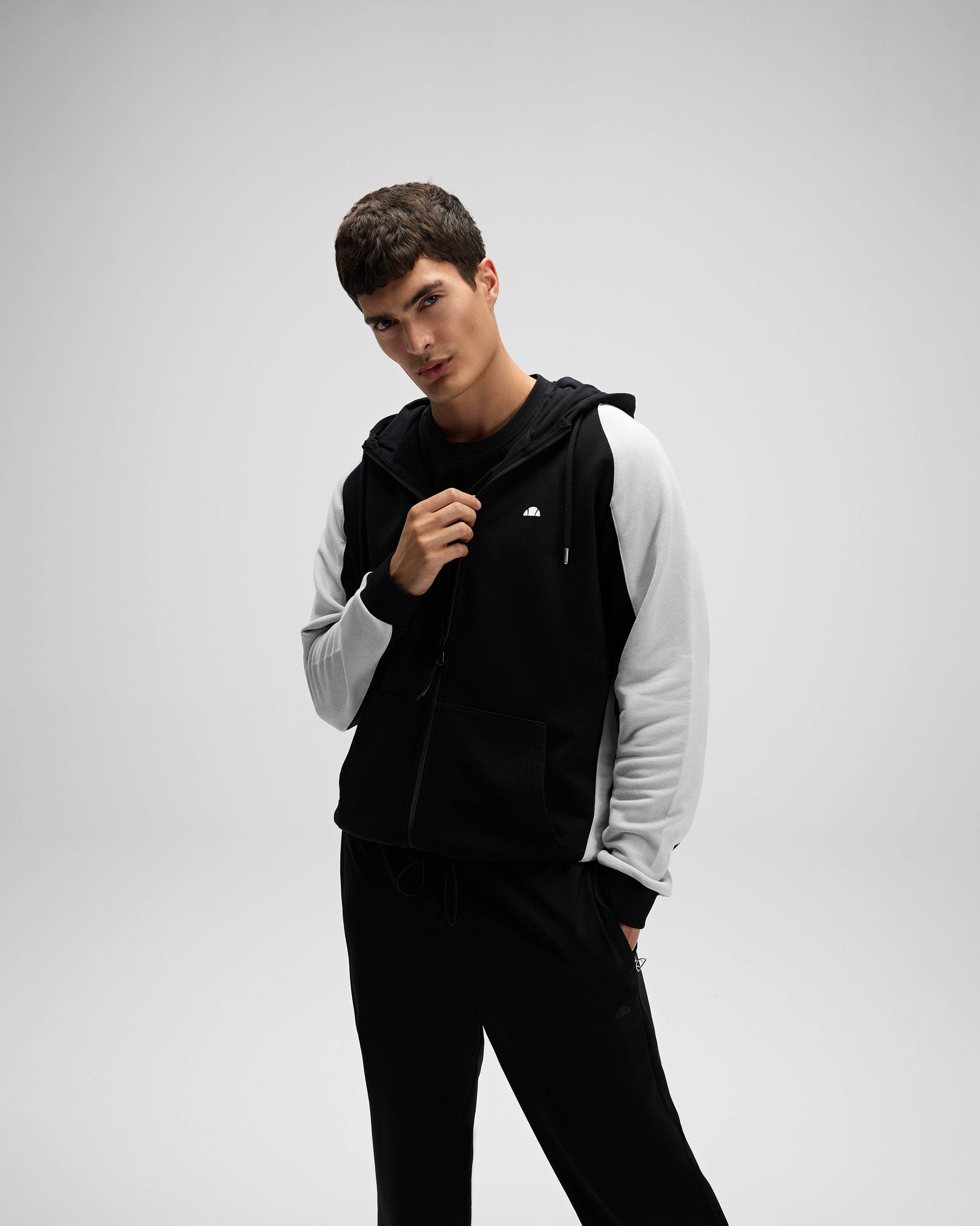 ELLESSE Erkek Siyah Fermuarlı Kapüşonlu Sweat EM560BK
