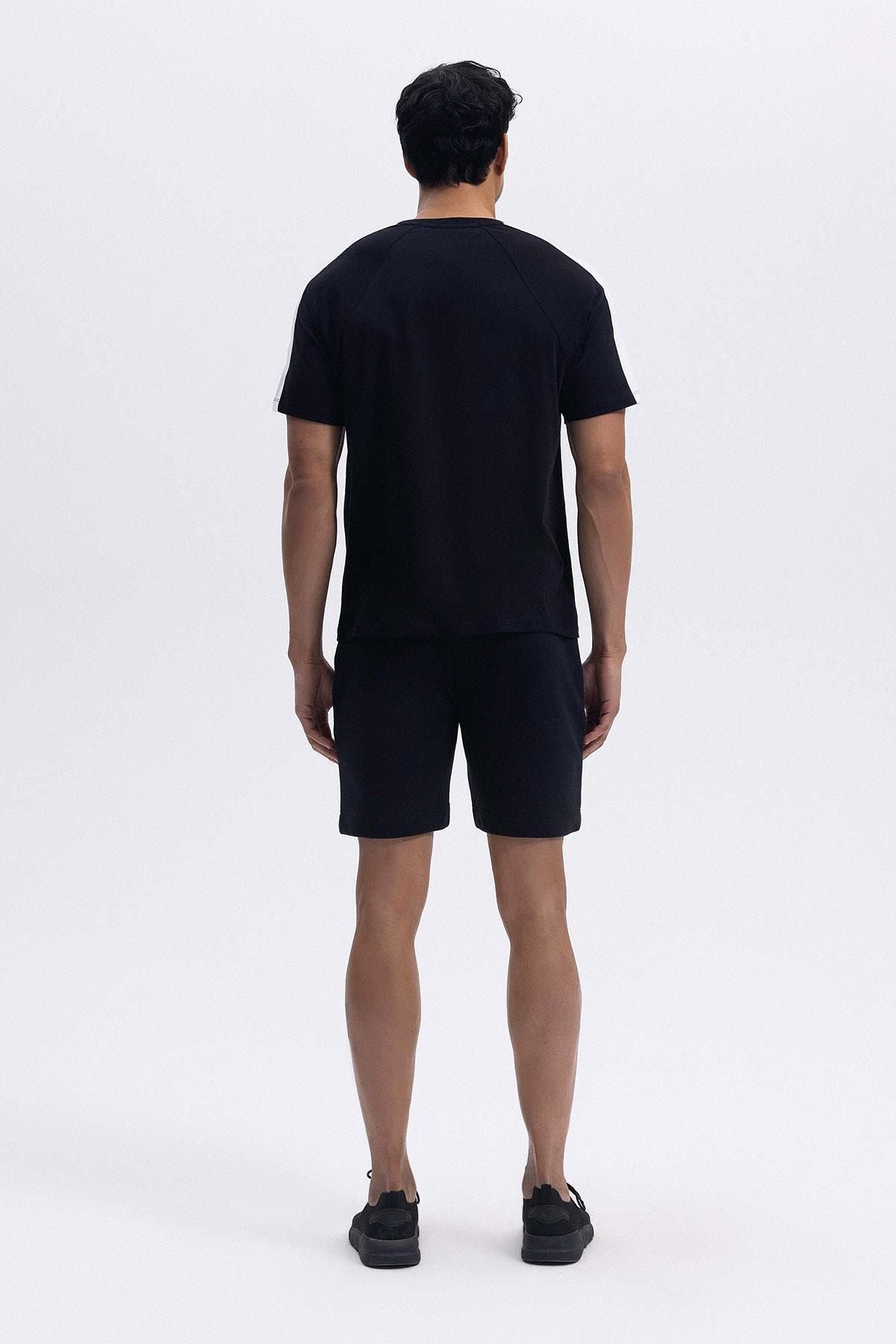 Ellesse Erkek Siyah Tişört EM364