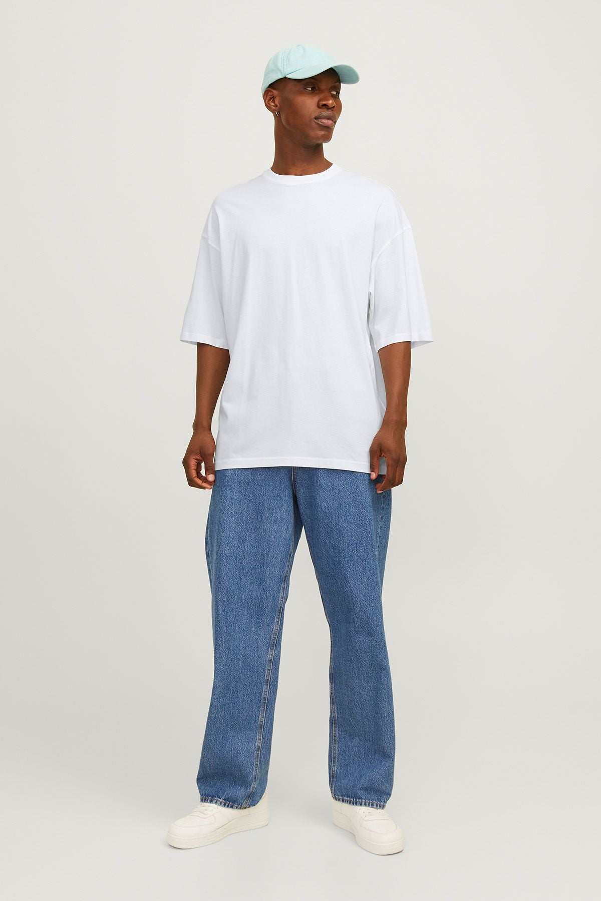 JACK JONES Erkek BEYAZ Yuvarlak Yaka Tişört 12259975