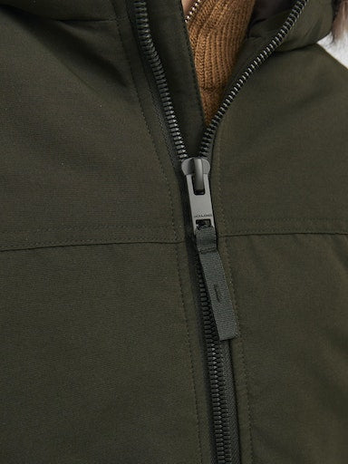 Jack Jones Erkek Kapüşonlu Outdoor Parka  Yeşil  Mont 12235858Y