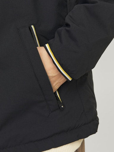 Jack Jones Erkek Siyah Kapüşonlu Rüzgar Geçirmez Hafif Mont 12240201S