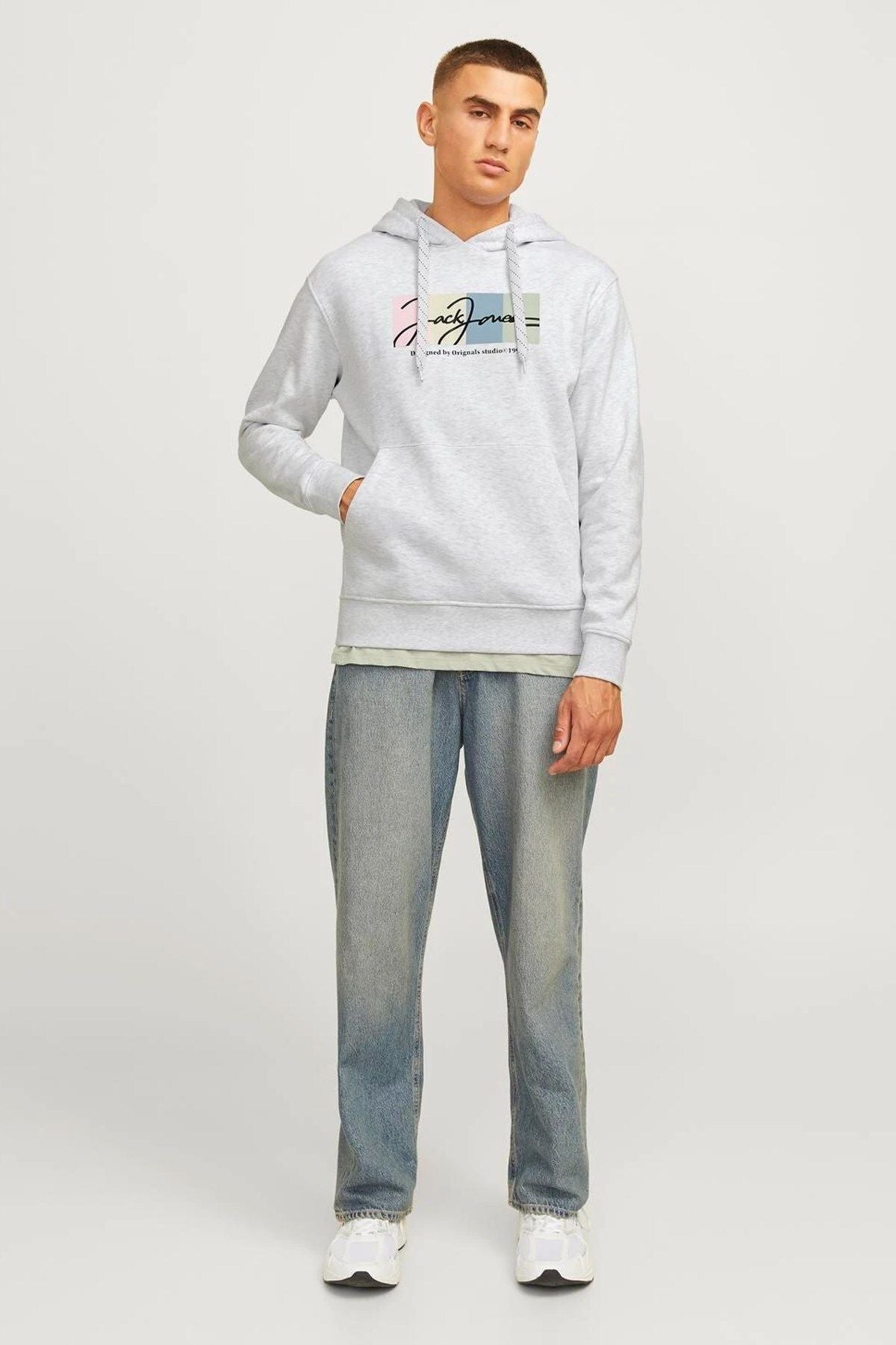 Jack Jones Erkek Beyaz Kapüşonlu Sweatshirt Regular Fit Kanguru Cepli Yumuşak Dokulu12262421