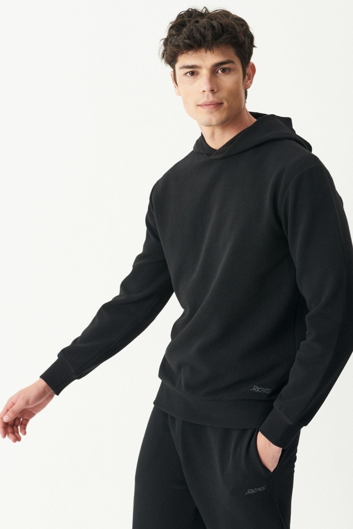 Riders by Lee  Erkek Regular Fit Kapüşonlu Şardonlu Siyah Sweatshirt L222710001S