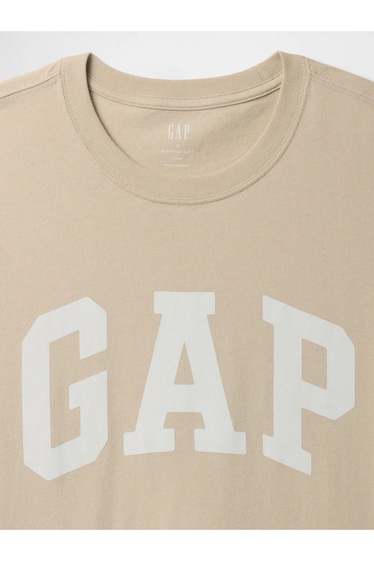 GAP Erkek Bej Logolu Tişört 856659023