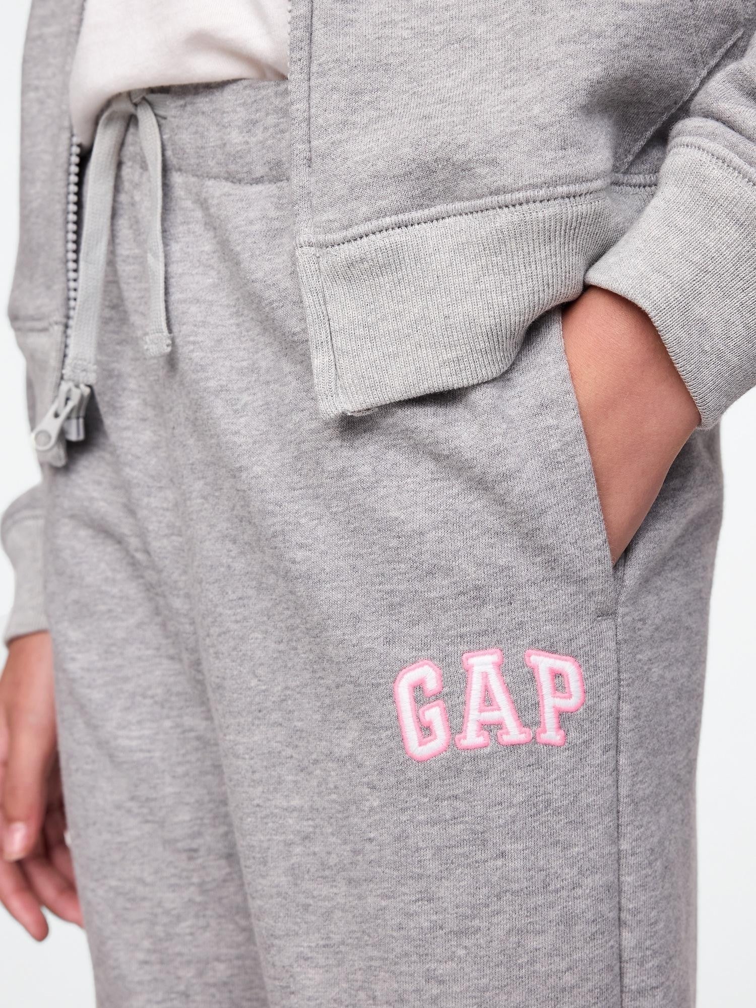 GAP Kız Çocuk Gri Eşofman Altı 746745001